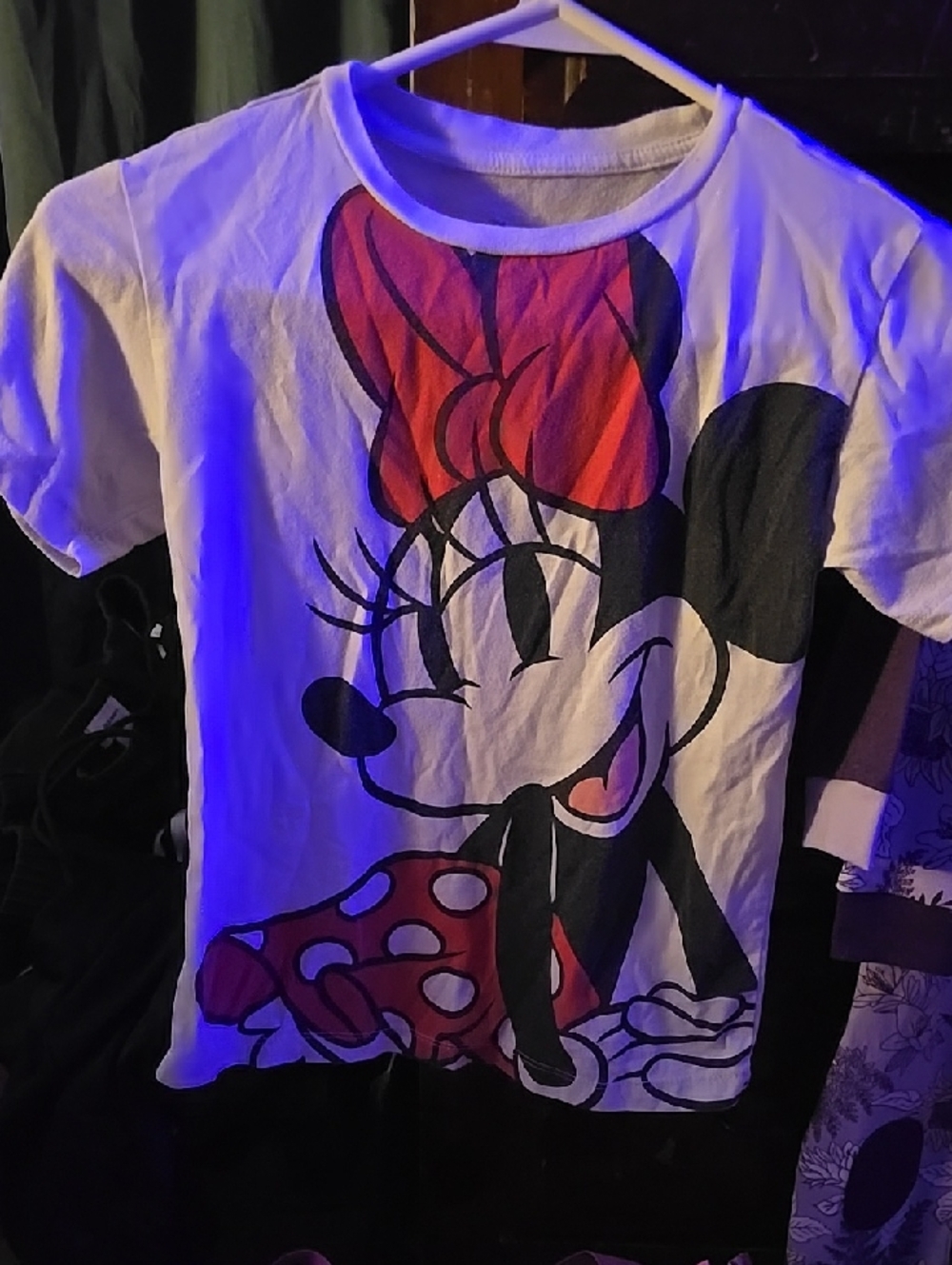!!.             Girls S  Tee with Red Minnie Bow & Polka-Dot Skirt